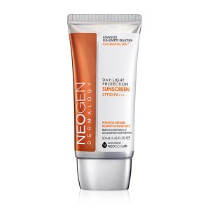 Day Light Protection Sunscreen (SPF50)